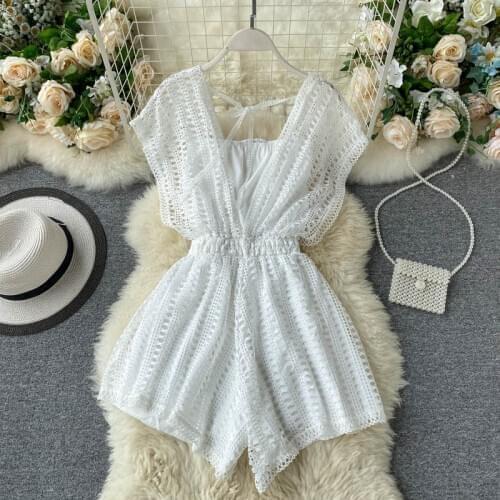 2020 summer new fashion v-neck hollow out hook flower lace waist slimming sleeveless jumpsuit wide-leg pants female rompers