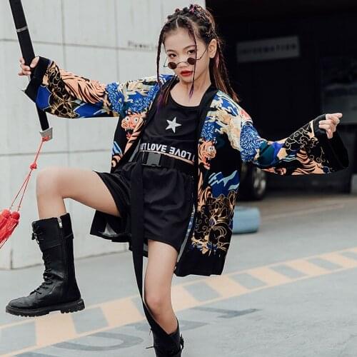Kids Cool Hiphop Jazz Dance Clothing Girls Ballroom Dance Performance Clothes Chinese Style Long Sleeve Cloak Top Shorts XS1234