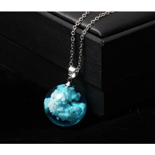 Circular Luminous Necklace for Women Girls Simple Chain Choker Transparent Resin Rould Ball Moon Pendant Necklaces Jewelry Gifts