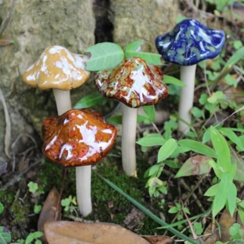 Colorful Garden Mushrooms Mushroom Toadstool Ceramic Garden Pots Decoration Pottery Ornament for DIY Dollhouse Potting Shed