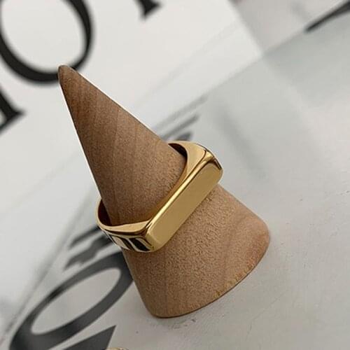 Horseshoe D shape chunky gold ring for women stainless steel plain geometry chic stackable ring french winter fashion simple