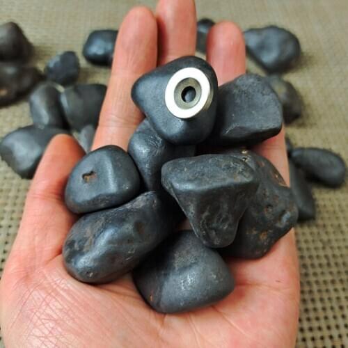 1pcs Natural Meteorite Rough nickel iron meteorite strong magnetic iron meteorite Kistler Ornaments Falling Stone Random Shape