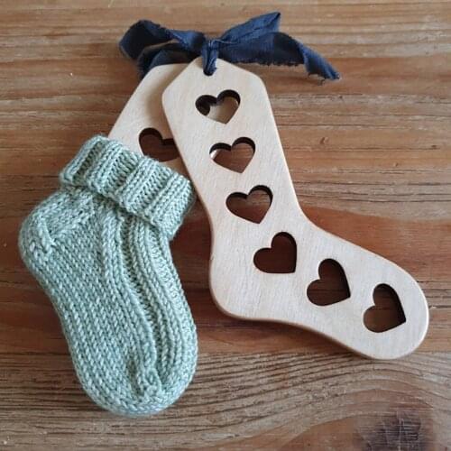 Natural Color Wooden Socks Blocker Hollow Handmade Hand Knitting Stretchers Sock Model board for Children Adult