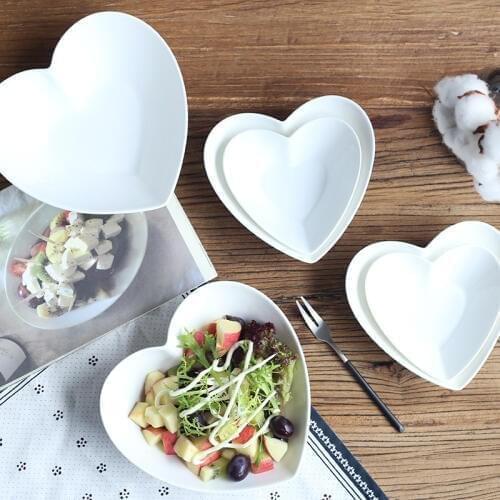 Nordic Pure White Ceramic Fruit Salad Love Bowl Dessert Plate American Household Heart-shaped Breakfast Dessert Plate Ramen Bowl