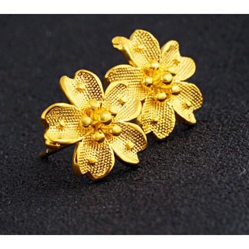 Golen Flower Shaped Stud Earrings Yellow Gold Filled Womens Girls Earrings Charm Gift