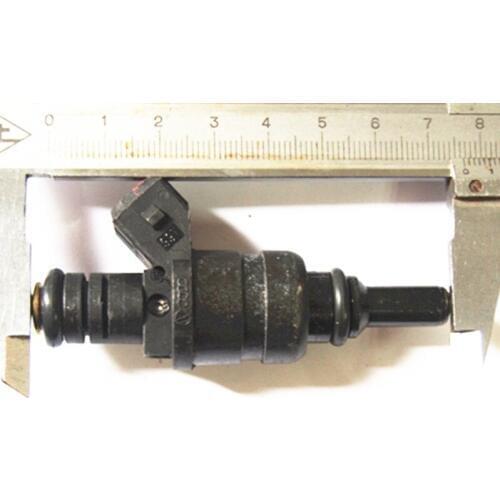 Petrol Gas Fuel Injector 06A906031D Fits For Volkswagen Golf Jetta Variant 1J1 1J2 1J5