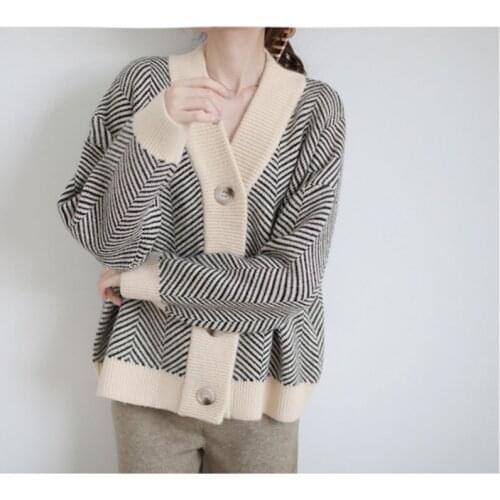 Women Oversized Knitted Cardigan Sweaters Striped Knitwear Female V-neck Casual Loose Outwear Knitted Sweater Female Coat