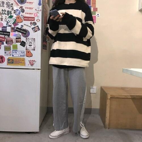 Autumn and Winter New Sweater Women Korean Striped Warm Round Neck Long-sleeved Students Loose and Versatile Lazy Knit Tops
