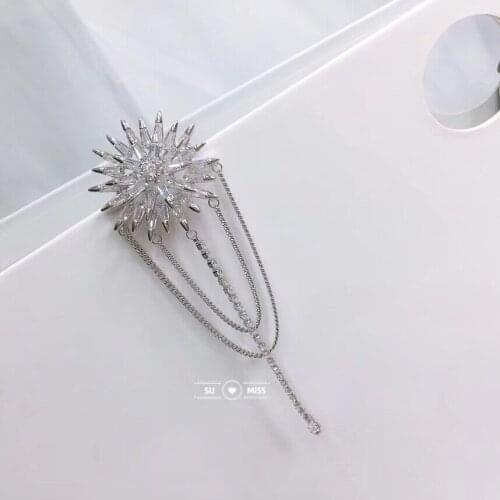 Sparkling Cubic Zirconia Crystal Dandelion Flower Brooch Pins for Women White Gold Plated Brooches for Wedding Jewelry Ornament