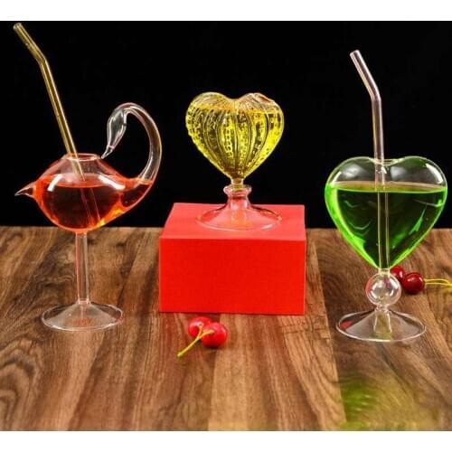 Personality Cocktail Glass Cup Heart-shaped Flamingo Wine Glass Transparent Boron Martini Wine Cup Bar Club Party Drinkware