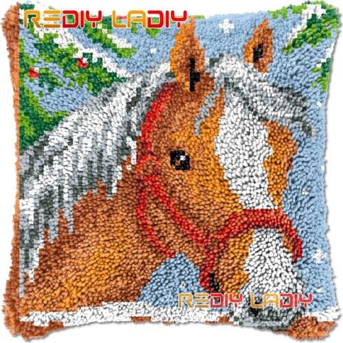 Latch Hook Cushion Snow Horse DIY Needlepoint Kits Chunky Acrylic Yarn Arts Crocheting Lofty Pillow Case Hobby & Crafts