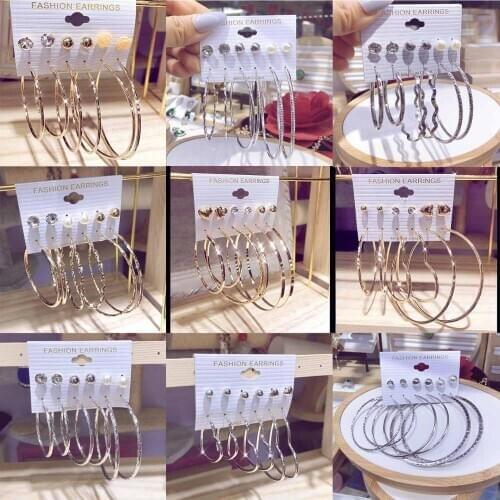 2021 Hoop Earrings for Women New Trendy Rhinestone Resin Heart Earrings Punk Golden Oversize Circle Earrings Wedding Gift