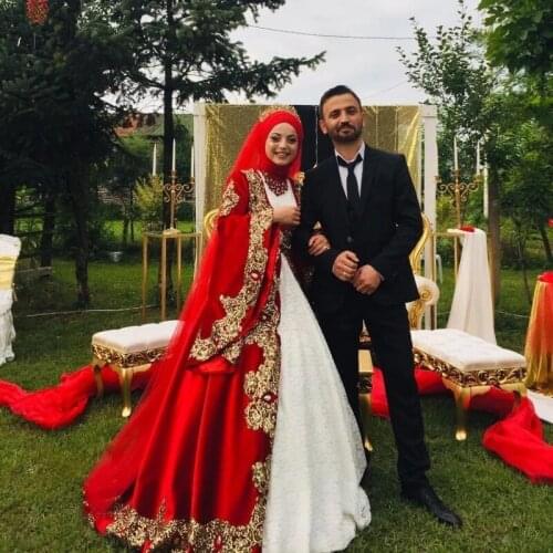 Muslim Red and White Wedding Dresses with Hijb High Neck Long Sleeve Sequin Applique Robes De Caftan Abaya Dubai Bridal Gowns