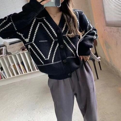 2021 Spring and Autumn New Korean Fashion Loose Short Knit Cardigan Jacquard Diamond Check Sweater Jacket Women Casual