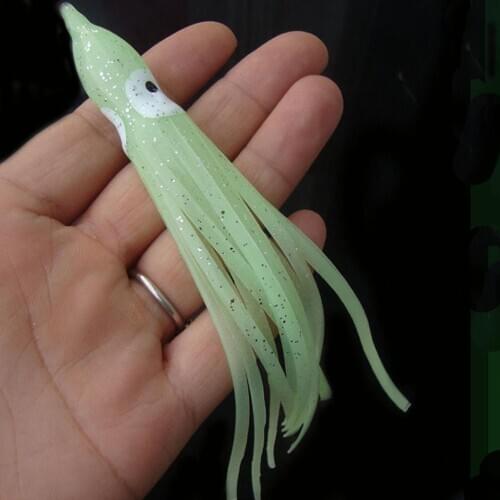 5Pcs/lot 8.2g /16cm Noctilucent Soft Squid Bait Octopus Baits Swimbait Saltwater Octopus Squid Skirt Luminous Lures Baits