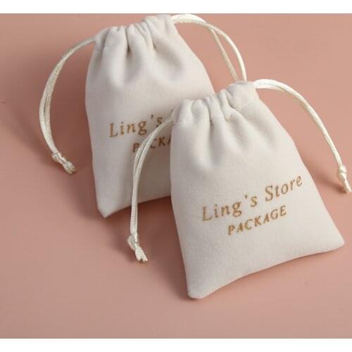 100 Personalized Velvet Drawstring Pouches Jewelry Packaging Pouch Beige Gift Bags Chic Small Pouches Wedding Favor Custom Logo