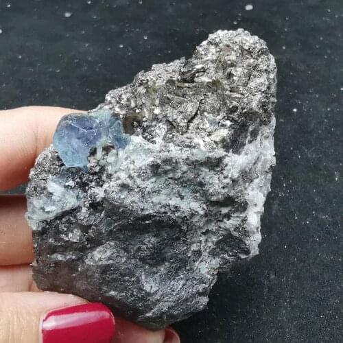 146.8gNatural purple heart blue fluorite wolframite magnetite crystal specimen symbiotic healing stone decorative QUARTZ GEM