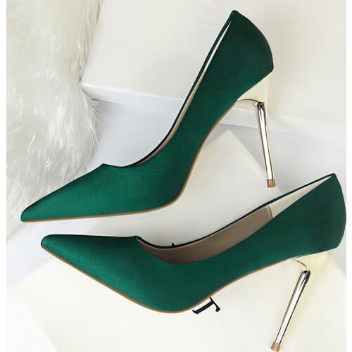 2020 Plus Size 43 Women 10cm High Heels Lady Sexy Scarpins Satin Fetish Pumps Classic Stiletto Wedding Bridal Yellow Silk Shoes