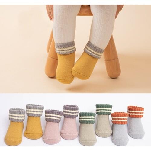 New cartoon autumn and winter childrens socks striped cotton 0-1 year old boys and girls baby socks