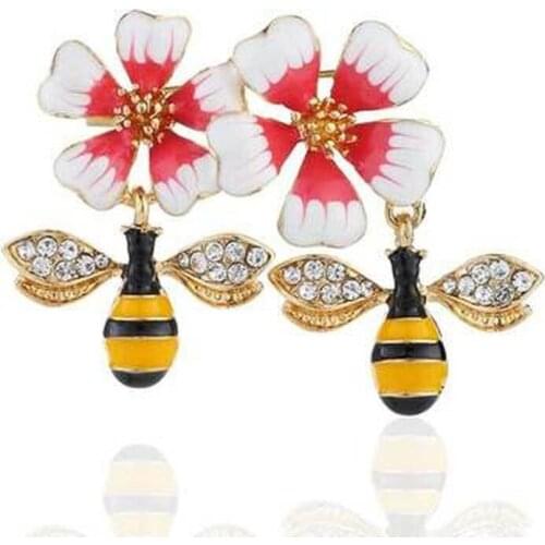 OI Latest Delicate Bee Flower Shape Enamel Brooches Jewelry For Women Kids Hat Suit Coat Costume Accessories Crystal Pins