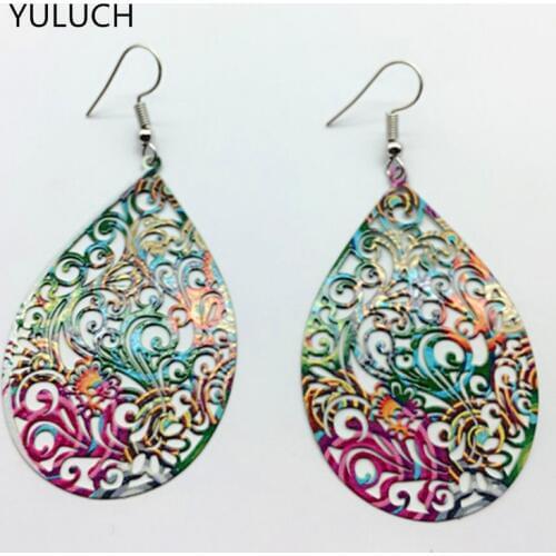 New arrival pair unfinished nice Green peacock leaf wood earrings jewelry 2016 new design 2016 new arrival simple