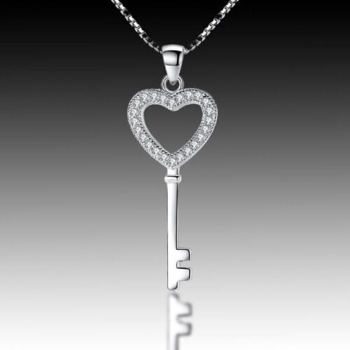 Exquisite Silver Color Heart Key Necklace Pendant Birthday Christmas Gifts Clavicle Chain Anniversary Jewelry Fine Chain