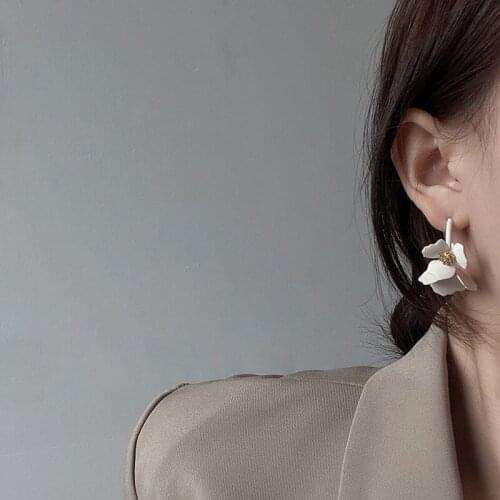 TIMEONLY Sweet White Color Flower Dangle Earring Japanese Fashion Charm Earrings Birthday Gifts Romantic Jewelry for Women Girl