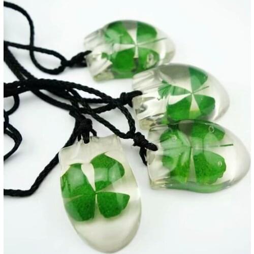 12 pcs Real Four Leaf Clover Encased in Resin Pressed Flower Jewelry Pendant