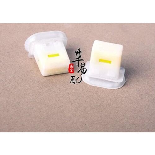 For Roewe 350I5I6W5 MG6 3 550 rear seat clip 750 rear seat fixed buckle