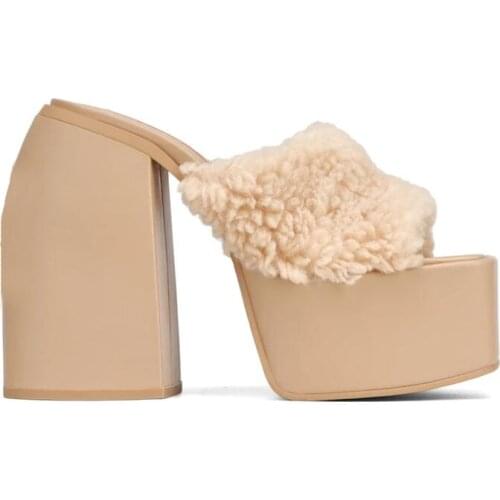 SWEET FEMALE Women's Slippers