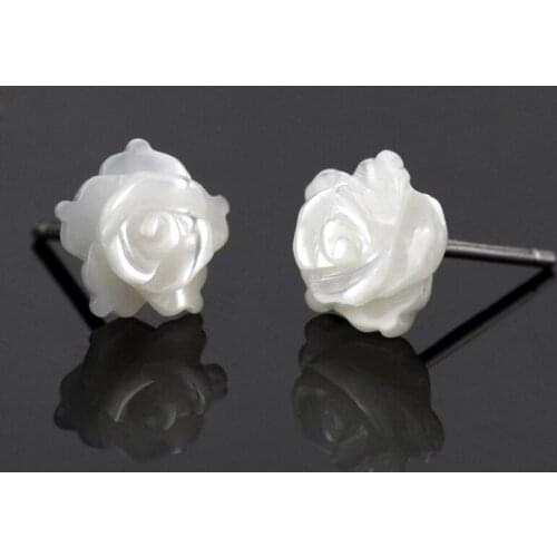Cute Girls Tiny Natural Shell Rose Flower Earring For Women Korean Style Studs Earings With Shell Jewelry Wedding Party Gift