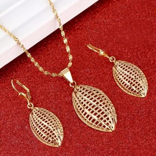 New Arrival Dubai Gold Color Jewelry Set Fashion African Jewelry Hollow Dangle Earrings Necklace Set For Women Gift