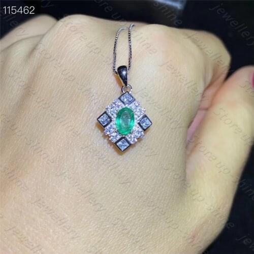 New Natural Emerald Necklace 925 Silver Ladies Necklace Luxurious and Atmospheric Design Exquisite and Elegant Style