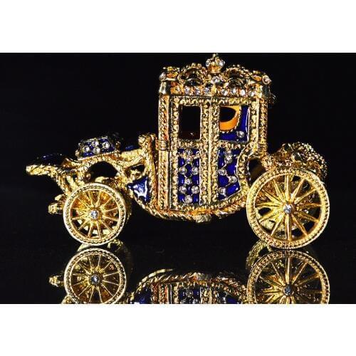 QIFU New Arrival Royal Carriage Shape Ring Box