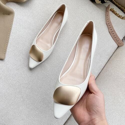 Plus Size 34-43 Genuine Leather Women Flat Ballet Shoes Metal Decoration Pointed Toe Flats Shoes Elegant Lady shoes wedding shoe