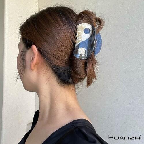 HUANZHI 2021New Yin Yang Square Semicircle Acetate Black White Tai Chi Hair Clip Hairpin Headwear for women hair accessories