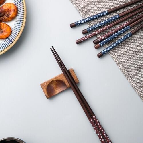 5PCS Japanese Style Natural Wooden Chopsticks Reusable Cherry Pattern Sushi Food Stick Kitchen Tableware Restaurant Decorations