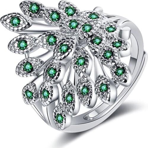 Creative Spreading Peacock Tail Design Finger Rings For Women Dazzling Crystal Eyes Zircon Elegant Charming Party Ring Jewelry