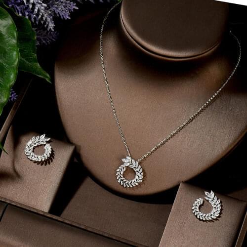 HIBRIDE New Fashion Silver Color Elegant Women CZ White Crystal Leaf Earrings And Pendant Necklace Jewelry Sets Party Gift N-280