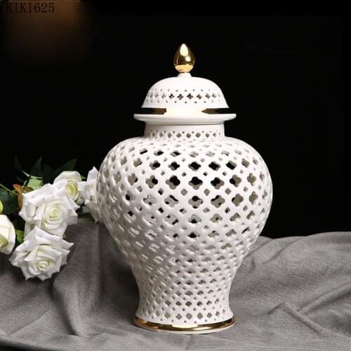 Creative White Hollow Ceramic General Jar with Gold-plated Lid Flower Arrangement Vase Decoration Storage Jar Home Decoration