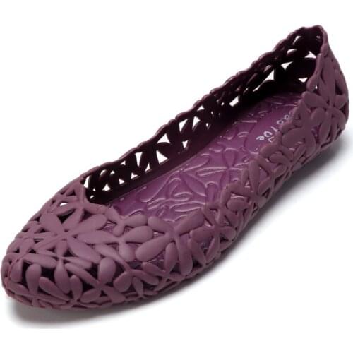 2020 New Summer British Style Breathable Sandals Flowers Hollow Jelly Shoes Non-slip Shallow Shoes Beach Shoes Womens Sandals