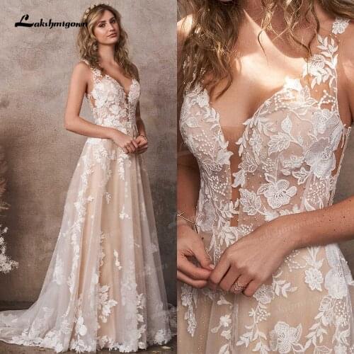 Fashionable Beach A-Line Wedding Dresses with Long Sleeves V-neck Backless Robe Mariee Boho Lace Bridal Gowns Tullkleid 2021