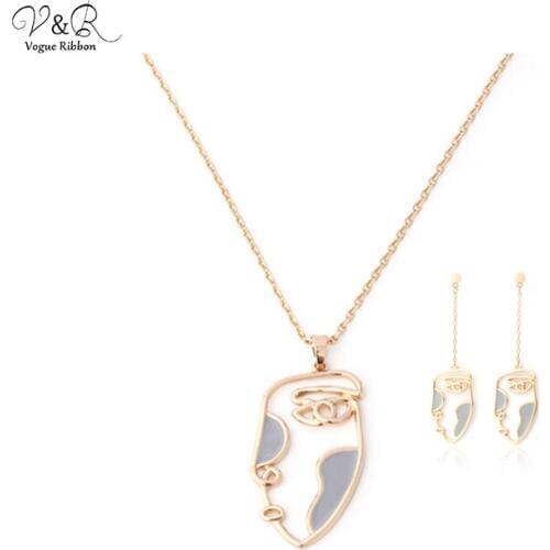 Vogue Ribbon New Arrival Necklace Sets For Women Gold Face Earrings and Necklace With Pearl Jewelry Series Original Design Brand