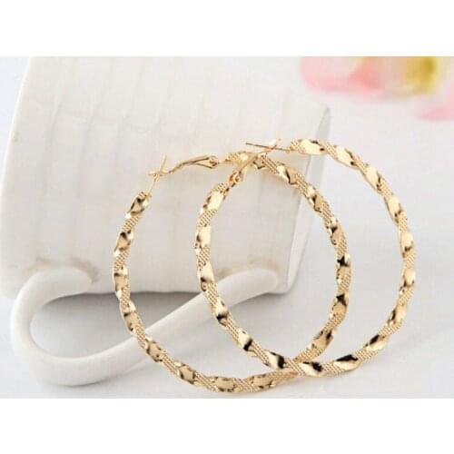 New Fashion Bling Bling Hoop Earrings For Women Shiny Hollow Round Ear Jewelry Gift For Wedding Brincos Birthday Gift