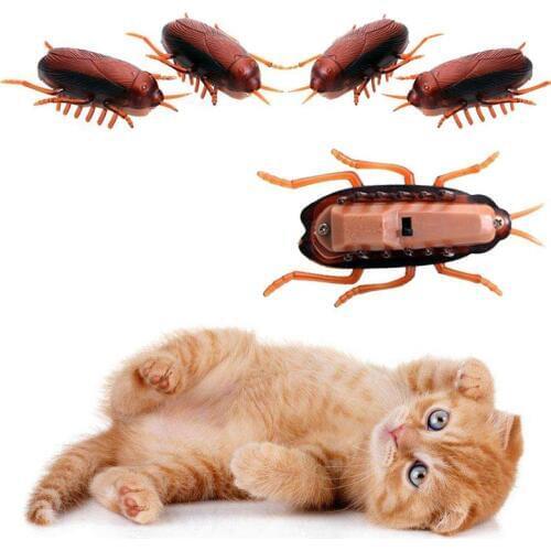 Pet Electronic Cockroach Toy Battery Powered Running Insect Cat Interactive Toys Pet Supplies 2pcs/Lot