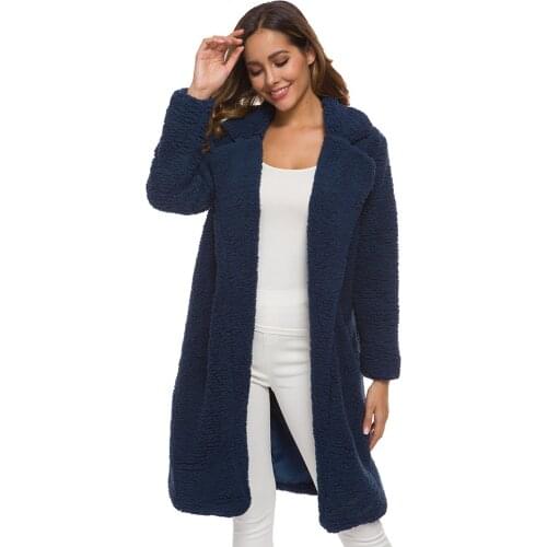 Womens winter new V-neck solid color alpaca fleece high-end fashion show temperament comfortable loose jacket