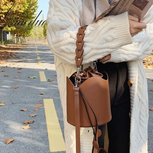 Qiaoduo Solid Color Trending PU Leather Bucket Bags for Women 2021 Winter Branded Designer Lady Drawstring Shoulder Handbags