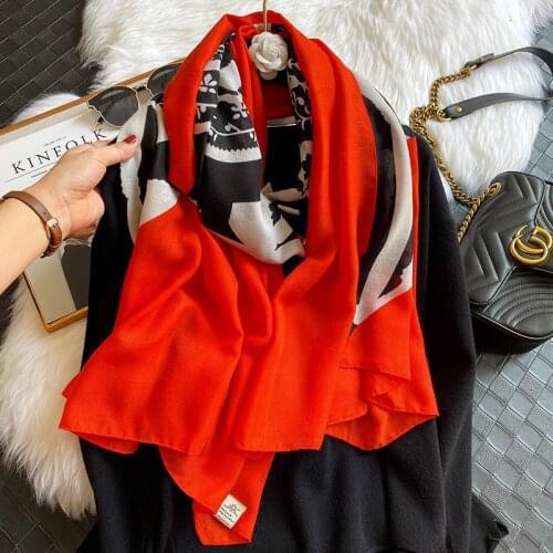 2021 Women Autumn Viscose Scarf Luxury Ombre Black Floral Long Pashmina Wrap Stole Bufandas Muslim Soft Brand Shawl 180*90Cm