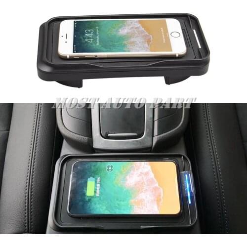 Interior Car Wireless Charger Phone Charging Center Console For Porsche Macan 2014-2019 The Phone With QI Wireless Charging