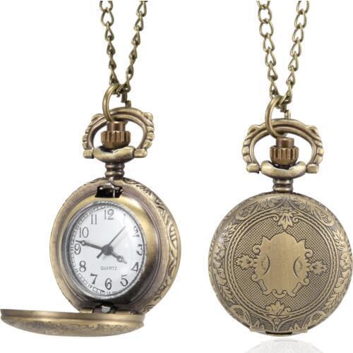 Men Women Pocket Watch Vintage Shield Carved Case with Chain LXH